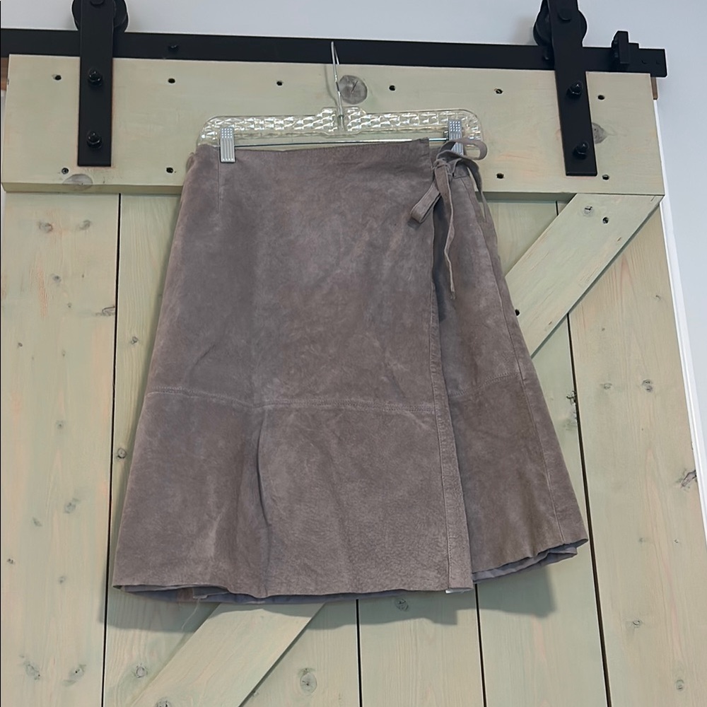 Brandon Thomas Tan Knee-Length Wrap Skirt